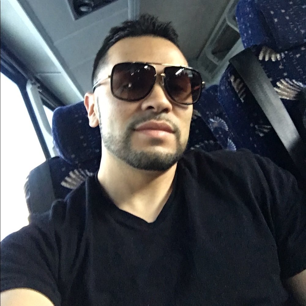 Meet your Posher, Miguel